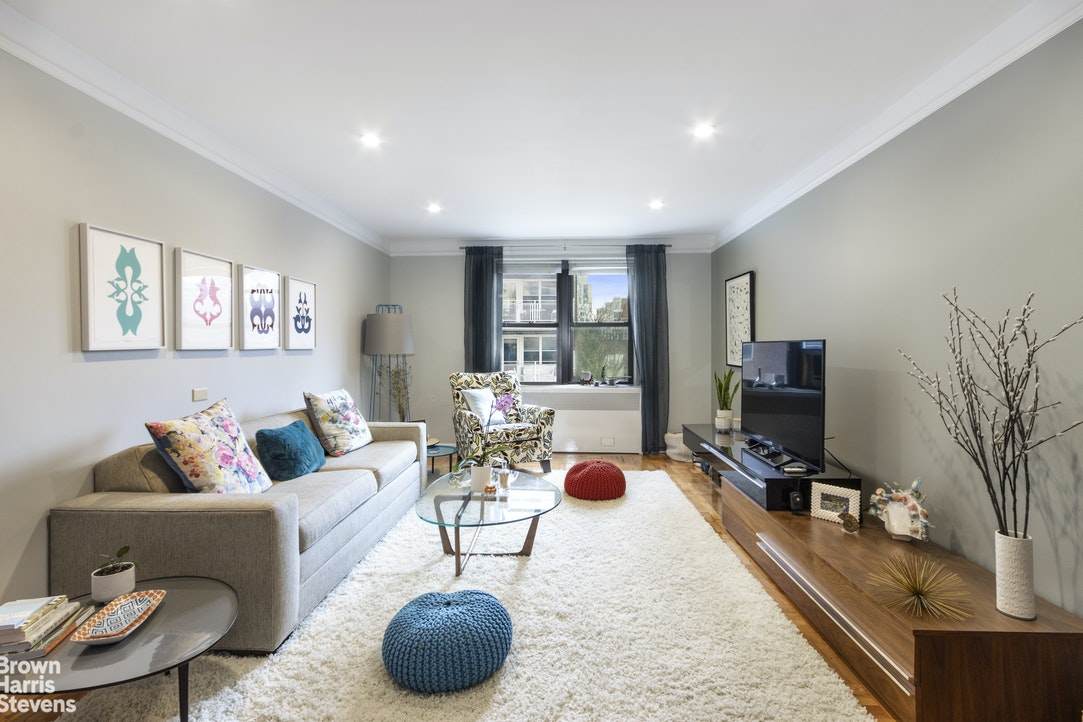 402 74TH Street - Photo 1