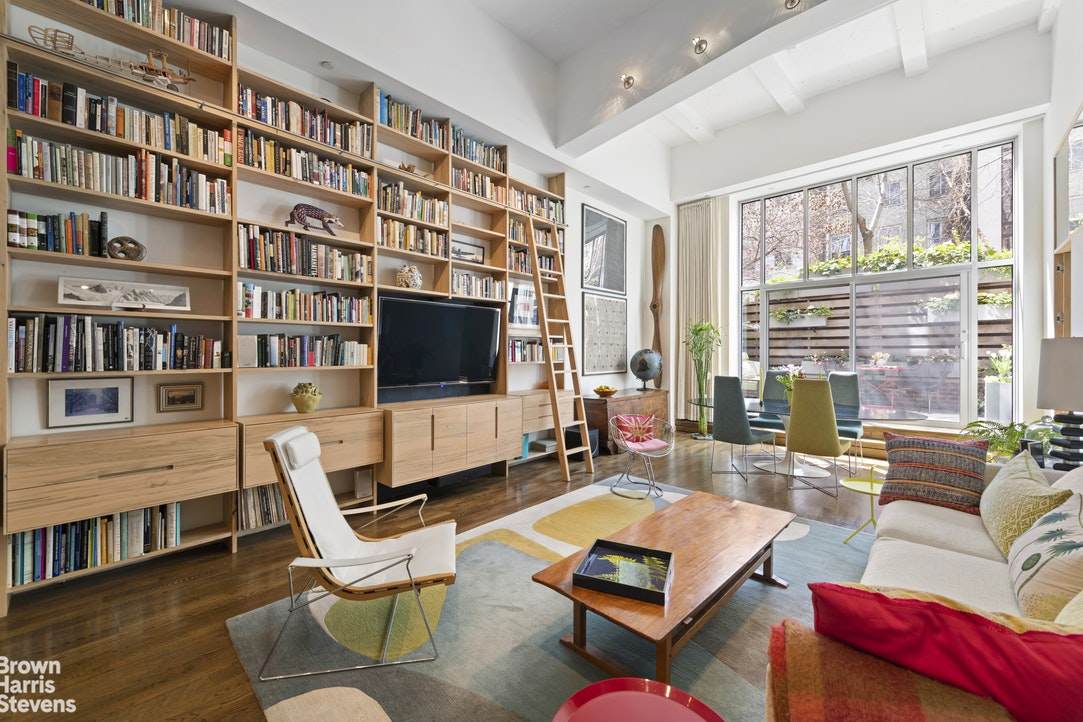246 17TH Street - Photo 1