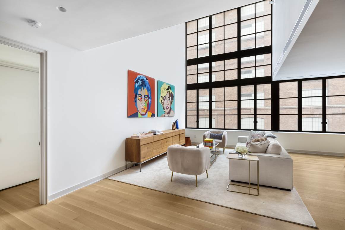 550 29TH Street - Photo 1