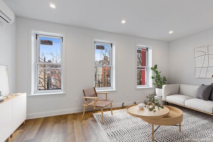 11 Carmine Street - Photo 1