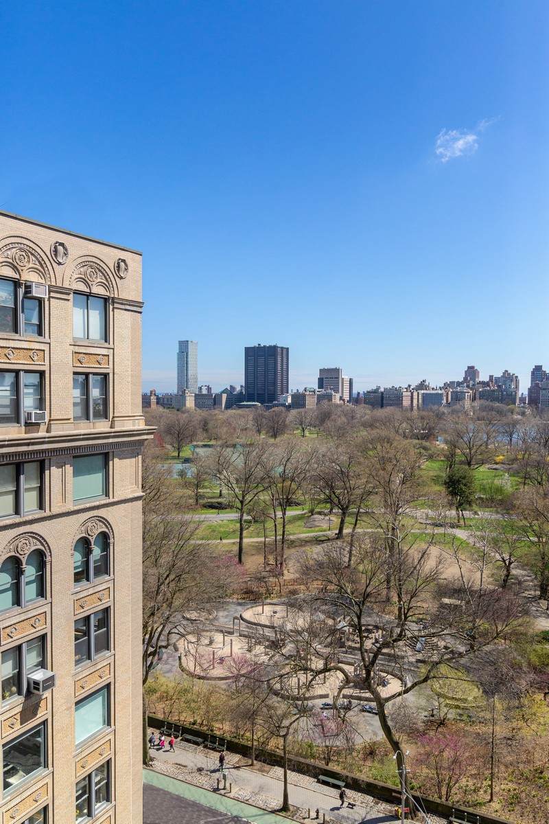 327 Central Park - Photo 1