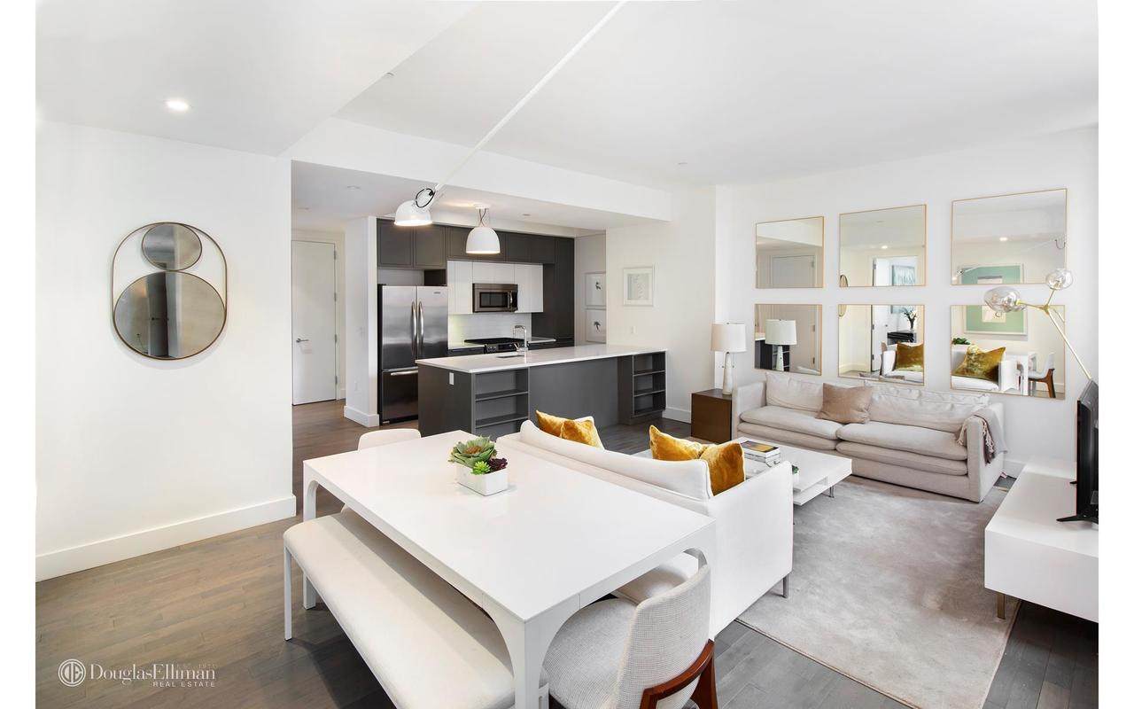 416 52ND Street - Photo 1