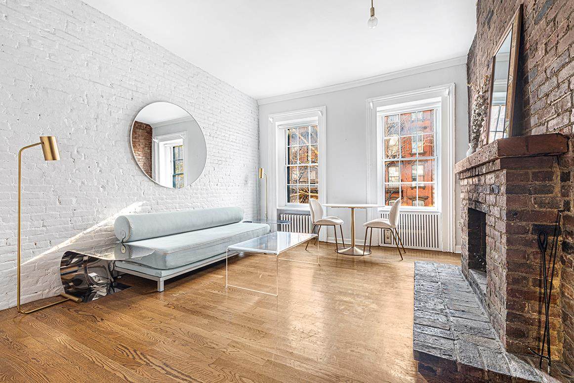 325 9TH Street - Photo 1