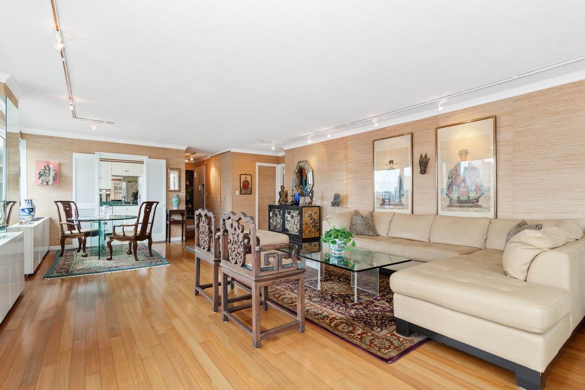 300 59TH Street - Photo 1