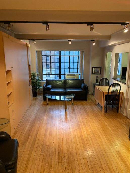 10 Park Ave - Photo 1