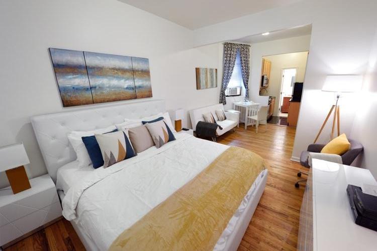 331 14th St - Photo 1