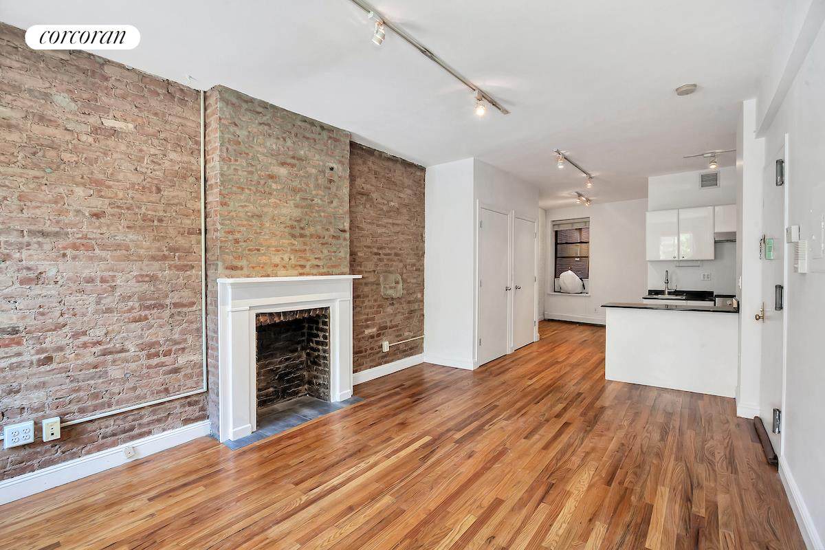 305 Broadway - Photo 1