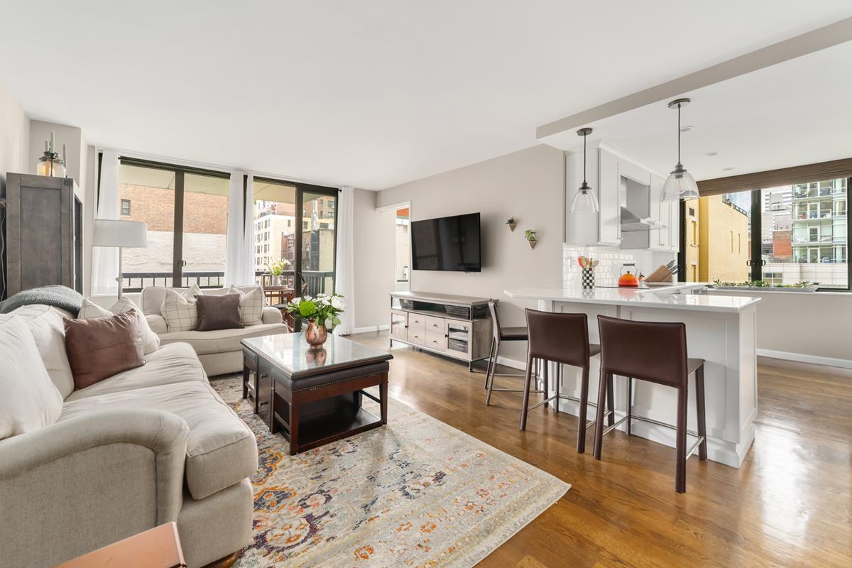 300 54th St - Photo 1