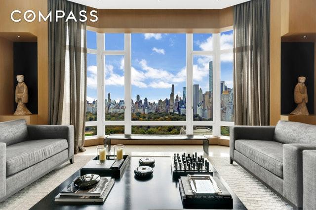 15 Central Park - Photo 1