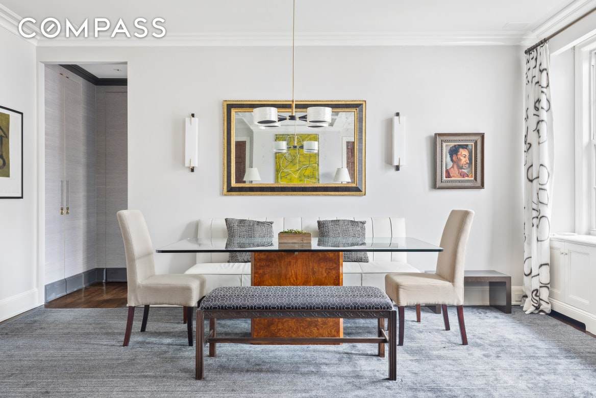 1060 Park Ave - Photo 1