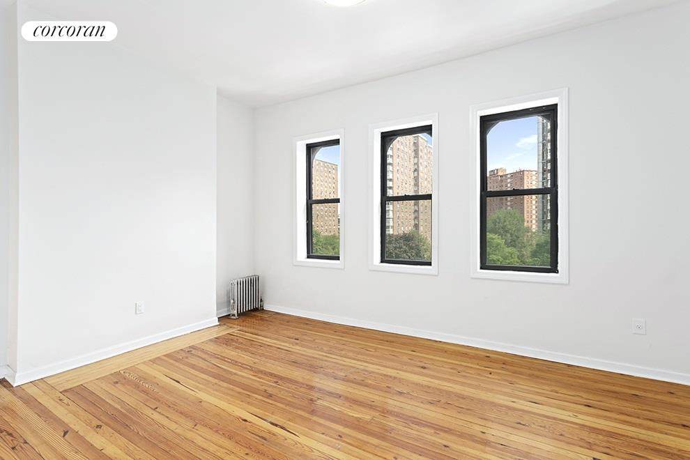 524 123RD Street - Photo 1