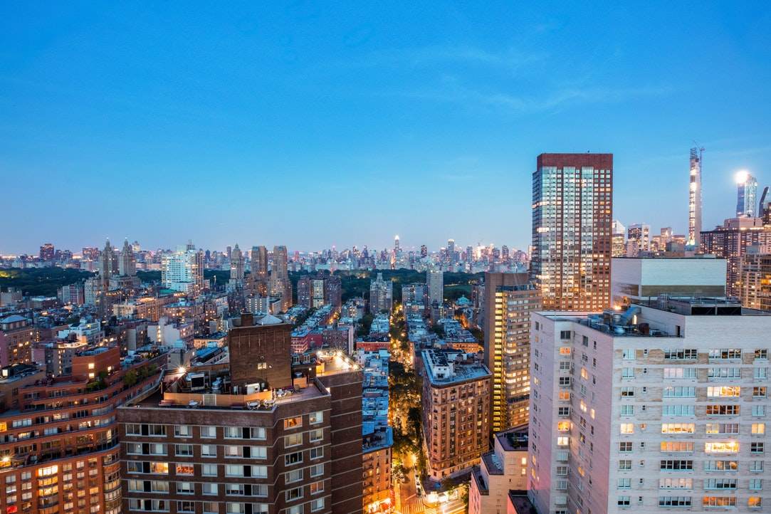 200 Amsterdam Avenue - Photo 1