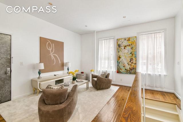 234 20th St - Photo 1