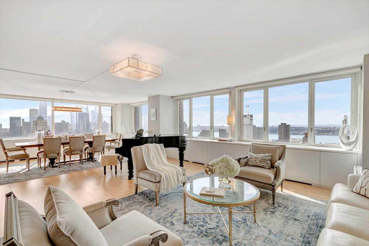 322 57th Street - Photo 1