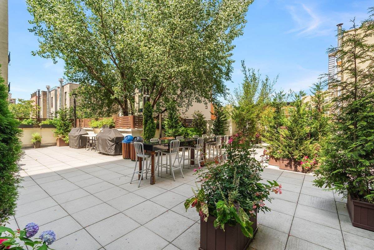 301 115th Street - Photo 1