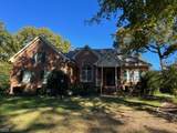401 Ashwood Dr - Photo 1