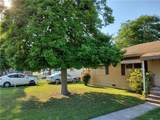 909 Swain Ave - Photo 3