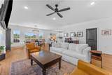 318 Middleton Way - Photo 5