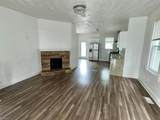 212 30th St - Photo 3