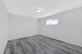 642 Dresden Dr - Photo 18