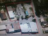 633 10th St - Photo 2