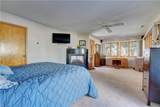 2253 Woodlawn Ave - Photo 18