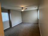 2308 Kleen St - Photo 11