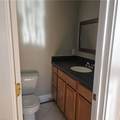 423 York St - Photo 9