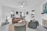 719 17th St - Photo 1