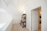 181 Herman Melville Ave - Photo 32
