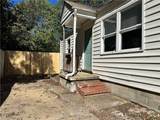852 48th St - Photo 1