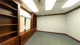 732 Thimble Shoals Blvd - Photo 4