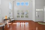 2043 Queens Point Dr - Photo 8