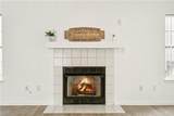 1492 Berkshire Dr - Photo 4