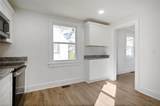 1111 Charleston St - Photo 9