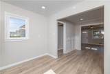 3000 Southport Ave - Photo 18