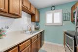 1025 Barclay Sq - Photo 14