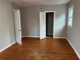 1033 32nd St - Photo 11