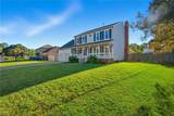 5609 Rossburn Dr - Photo 4