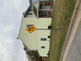 401 Maple Ave - Photo 3