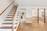 925 Huntwood Ln - Photo 3
