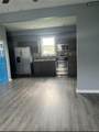 922 Holladay St - Photo 10