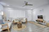 4304 Mineola Dr - Photo 6