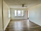 1729 49th St - Photo 3