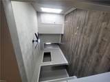 905 Hayes St - Photo 3