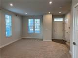 211 Goldenstar Ln - Photo 5