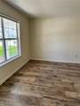 1565 Winthrope Dr - Photo 3
