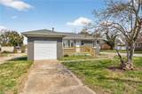 600 Phillips Ave - Photo 2