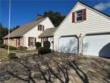 952 Ewell Rd - Photo 3
