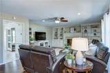 713 Norman Way - Photo 14
